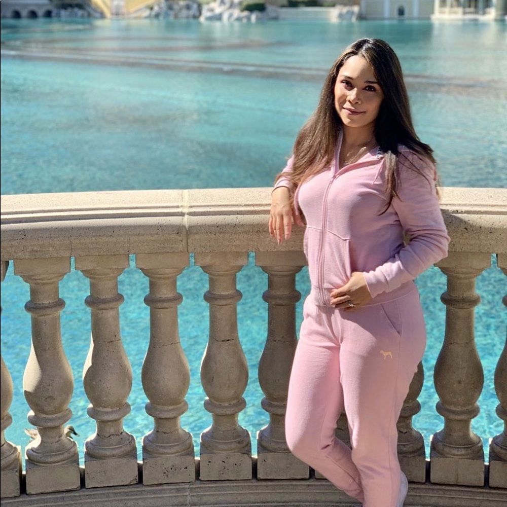 Meet your Posher, Melisa